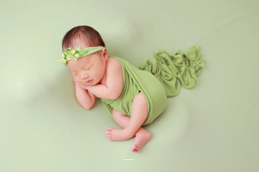 岑溪宝宝拍嗝吐奶 岑溪宝宝拍嗝吐奶