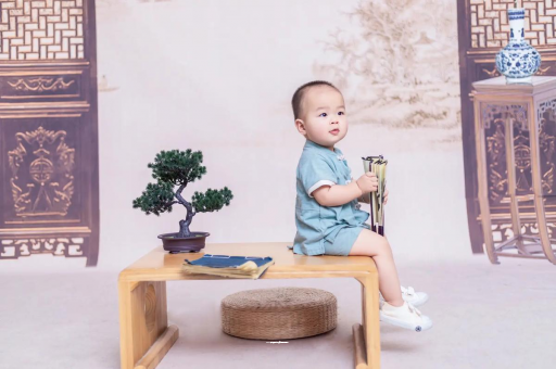 岑溪宝宝吃迷糊奶如何纠正